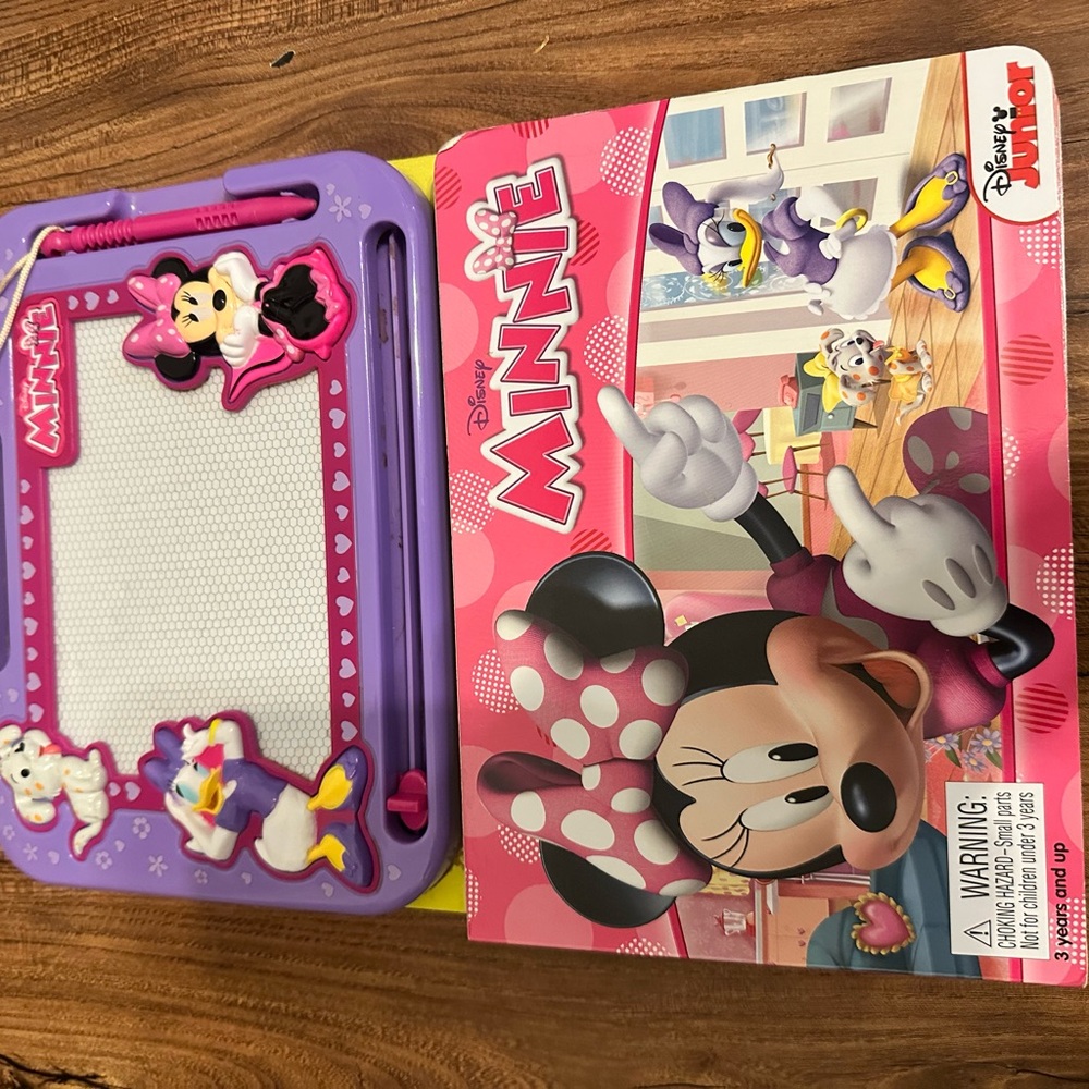 Disney Minnie Mouse Magnetic Drawing Board - Purple & Pink